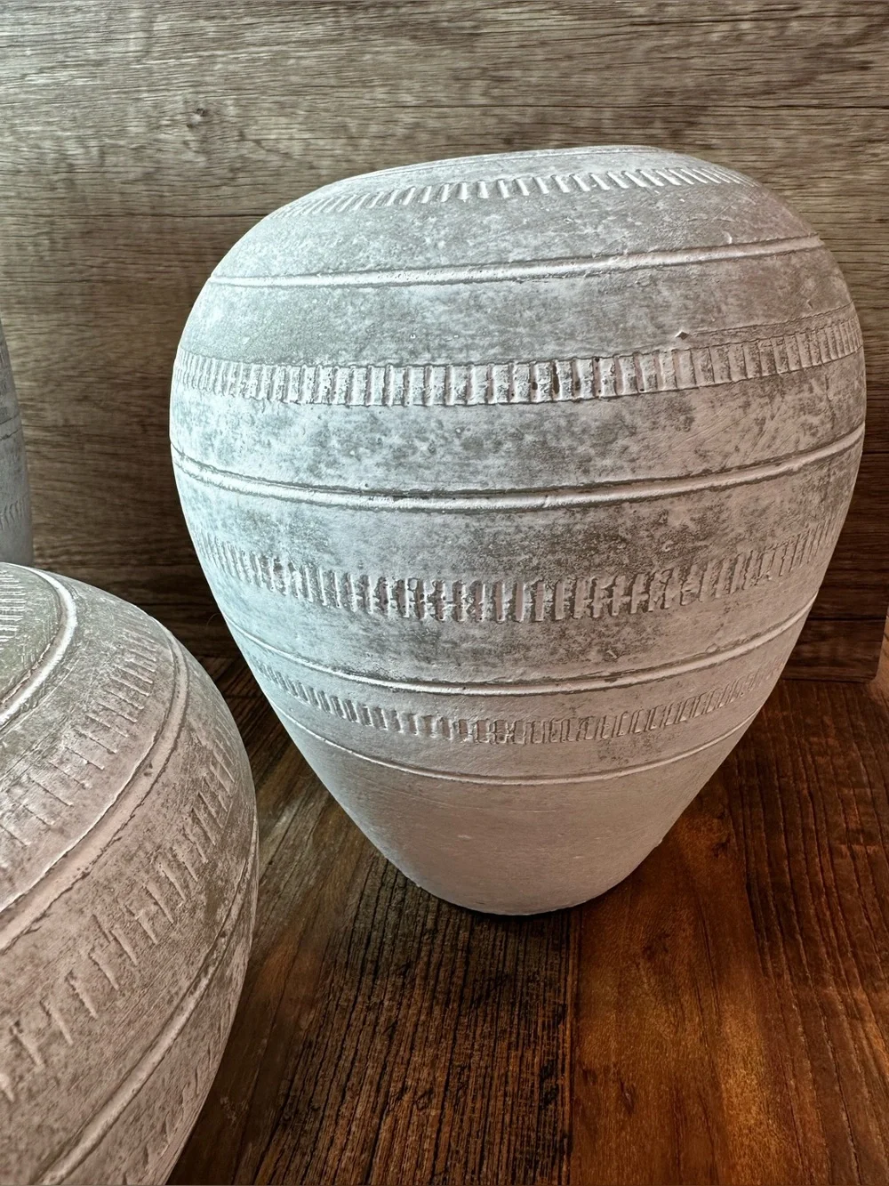 Neutral Textured Ceramic Vase - White